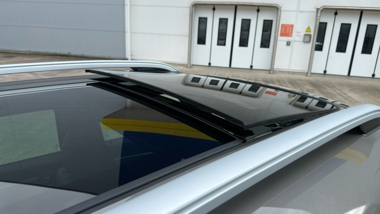 MINI Countryman 1.5 Cooper Exclusive ALL4 5dr Auto [Comfort Pack] Petrol Hatchback